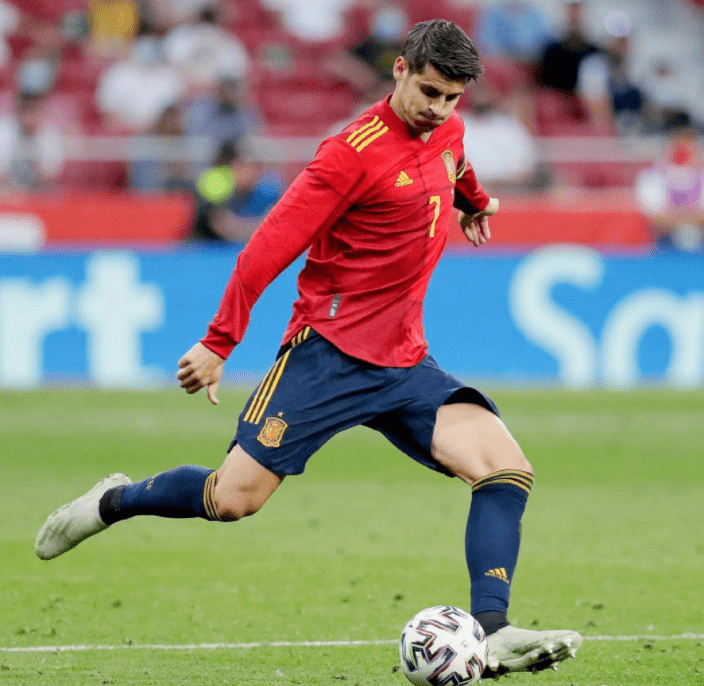 西班牙队击败对手，坚定赢球信念的简单介绍