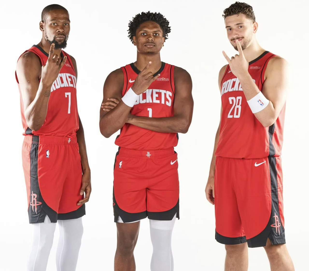 灰熊队外线表现出色破门而入最终赢得比赛的简单介绍