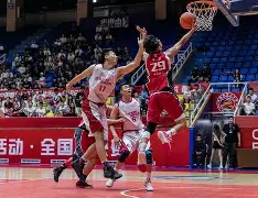 手机APP-一场备受期待的篮球赛事掀起了热烈的讨论(一场备受期待的篮球赛事掀起了热烈的讨论英语)